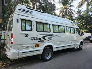 26 seater premium tempo1